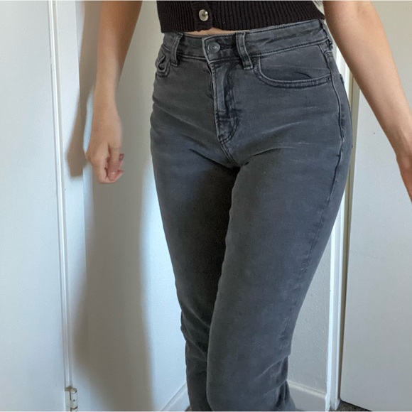American Eagle High/Mid-Rise Stretch Mom Jeans - Picture 5 of 6